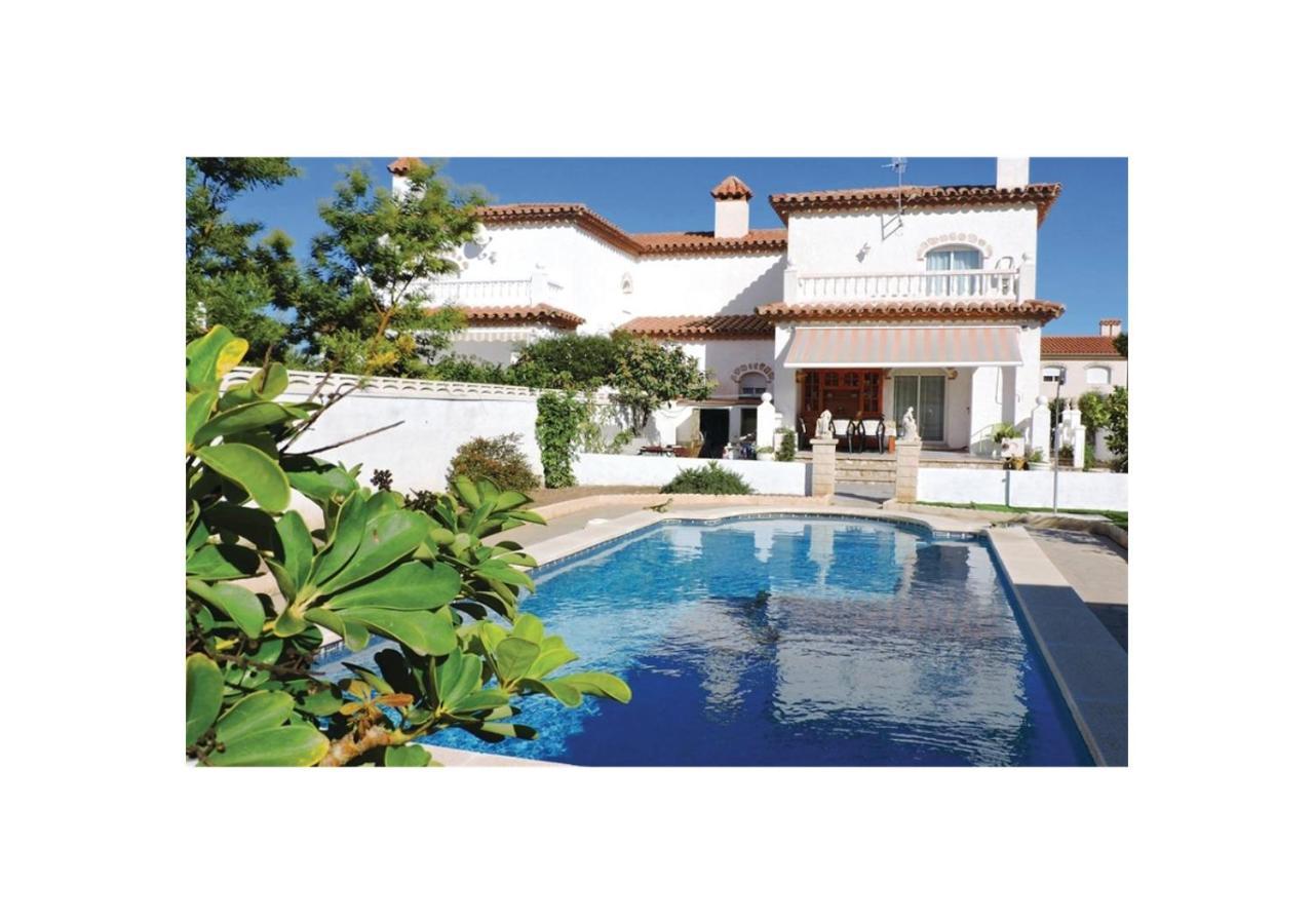 Preciosa Casa Con Piscina Al Lado De La Playa Villa Miami Playa Екстериор снимка