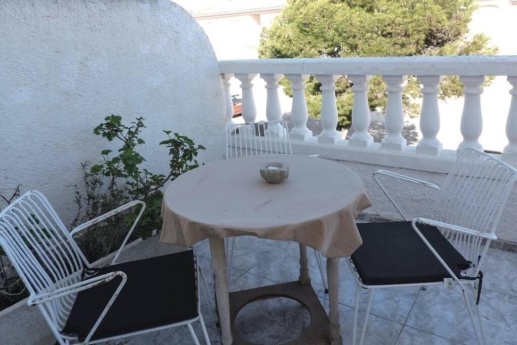 Preciosa Casa Con Piscina Al Lado De La Playa Villa Miami Playa Екстериор снимка